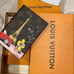 LOUIS VUITTON Passport Cover LIMITED EDITION Xmas Canvas - 🎄